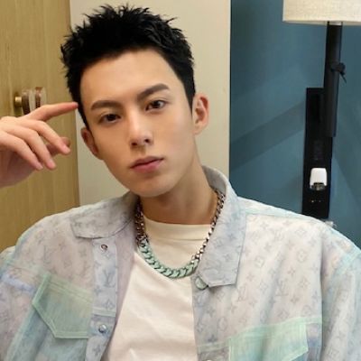 Dylan Wang's chemistry with a co-star has sparked dating rumors.