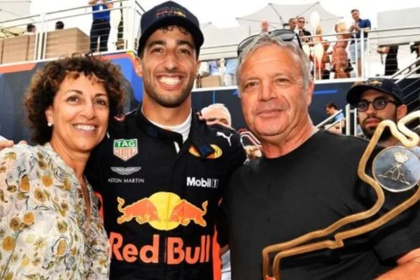 Daniel Ricciardo Nose Job | Before And After Photos